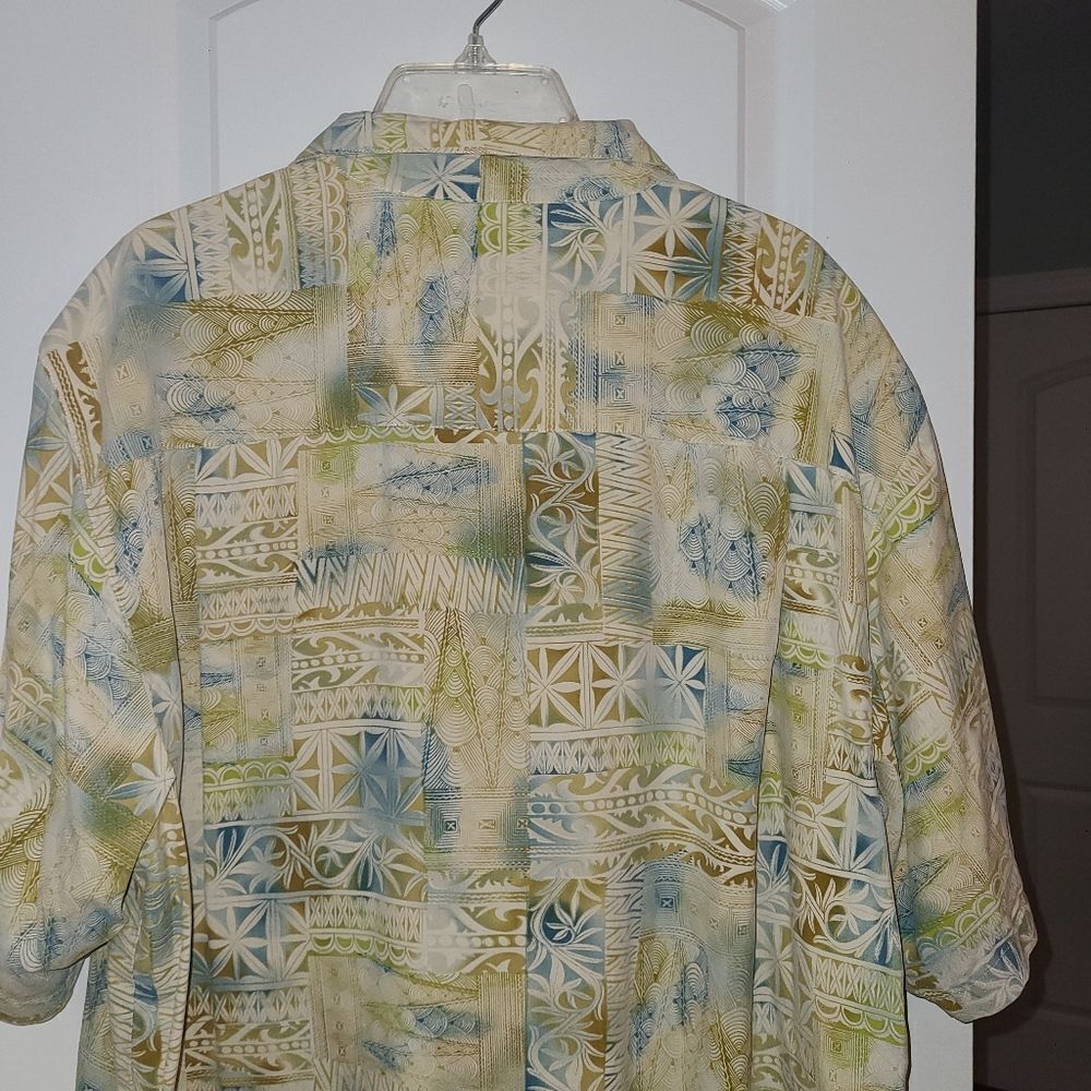 Luau Silk Hawiiann Button Down Shirt - Picture 8 of 10